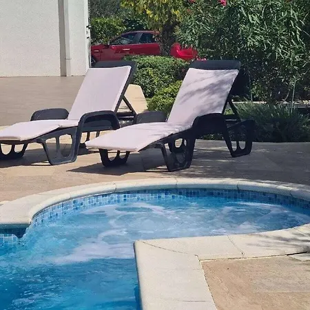 Stela Comfortable Villa *